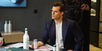 Fakta Henry Cavill, Ngaku Susah Dekat dengan Perempuan dan 2 Kali 'Kalah' dari Robert Pattinson