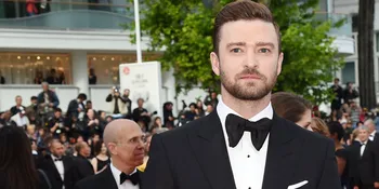 Fan Ditangkap Polisi Karena Sentuh Wajah Justin Timberlake