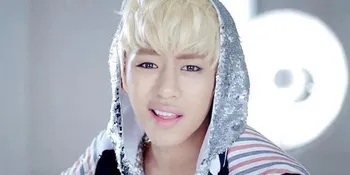 Fans Rayakan Ultah Daehyun B.A.P di Iklan Bis dan Kereta