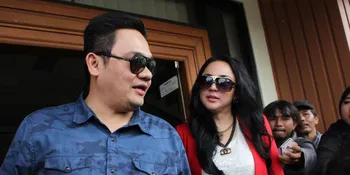 Farhat Abbas Daulat Diri Sebagai Presiden Oposisi