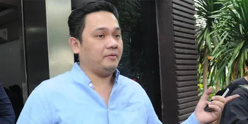 Farhat Abbas Kembali Berkicau Pedas Soal Nia Daniati