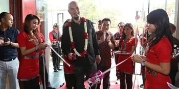 Farhat Abbas Minta Kembali Mahar Regina, Ini Komentar Ahmad Dhani