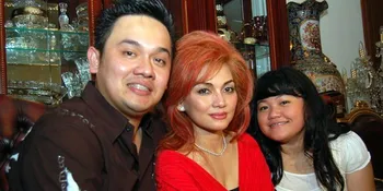 Farhat Abbas Sebut Nia Daniati Penipu dan Putrinya Lesbian?