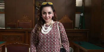 Farhat Cabut Dari Pengadilan, Regina: Dia Takut Ketemu Saya