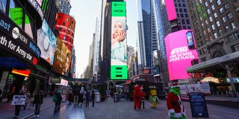 Fatin Dinobatkan Sebagai Duta EQUAL Spotify dan tampil di Billboard Times Square New York, USA