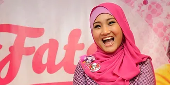 Fatin Shidqia Lubis Blak-Blakan di Buku Perdananya