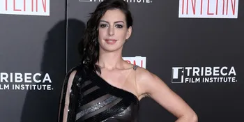 Film Ini Jadi Bukti Kalau Anne Hathaway Adalah Menantu Teladan