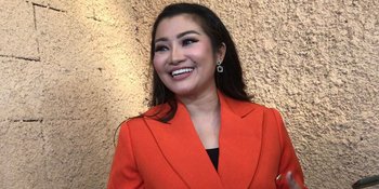 Fitri Carlina Buka Cafe Dangdut di New York, Jual Combro hingga Kue Pandan