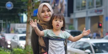 FOTO: Antimainstream, Kala Putri Zaskia Mecca Bikin Pocong!