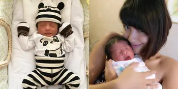 [FOTO] Baru Usia Seminggu, Bayi Sharena Gunawan Pandai Selfie