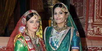 [Foto] Begini Suasana Ruang Ganti Pemain 'Jodha Akbar'