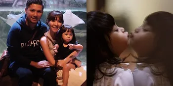 FOTO Bikin Gemas! Momen Manis Saat Baby Gempi Cium Gading & Gisel