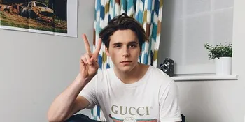 [FOTO] Brooklyn Beckham Tambah 2 Tato Baru, Seperti Apa Sih?