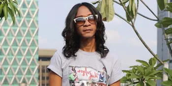 [FOTO] Bukti Cinta Aming Buat Istri, Abaikan Takut Demi...