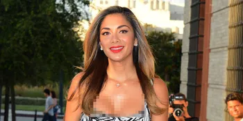 FOTO: Celana Melorot, Bagian Pribadi Nicole Scherzinger Kelihatan