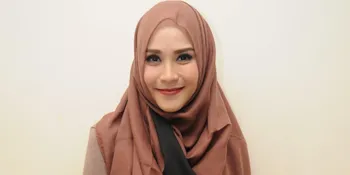 [FOTO] Cute, Zaskia Adya Mecca Selfie Bareng Calon Baby Ketiga