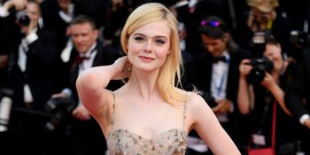 [FOTO] Dandan Girly & Nge-Pink, Elle Fanning Pamer 'Tato' Baru