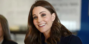 [FOTO] Dandan Sporty, Perut Buncit Kate Middleton Terlihat Sangat Jelas