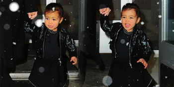 [FOTO] Diajak Kim Kardashian Main Salju, North West Antusias