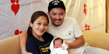 [FOTO] Dihadiri Rekan Artis, Omesh &#38; Dian Ayu Gelar Aqiqah Anak