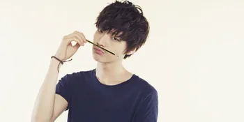 [FOTO] Gantengnya Ahn Jae Hyun Sebagai Polisi Muda