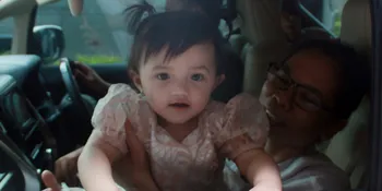 [FOTO] Gemas Abis, Arsy Centil Pakai Baju Animal Print Macan