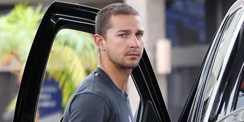 [FOTO] Gunduli Kepalanya, Shia LaBeouf Makin Bersih dan Ganteng