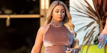 [FOTO] Hamil Besar, Blac Chyna Nekat Bugil di Cover Majalah Paper