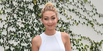 [FOTO] Hiasi Majalah Vogue, Gigi Hadid Tampil Elegan dan Sensual
