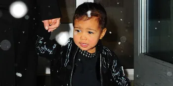 [FOTO] Ini Wajah Ngambek North West Saat Terbangun, Tetap Unyu!