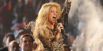 [Foto] Inilah Penampakan Shakira Dengan Perut Buncitnya