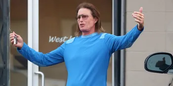 [FOTO] Inilah Penampilan Pertama Bruce Jenner Usai Jadi Wanita