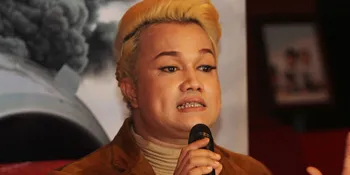 [Foto] Jambul Tata Liem Siap Saingi Milik Syahrini