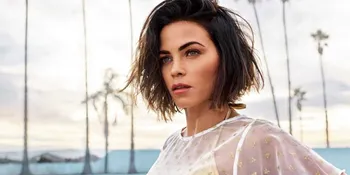 [FOTO] Jenna Dewan Ajak Anaknya Jalan-Jalan Tanpa Ditemani Channing Tatum