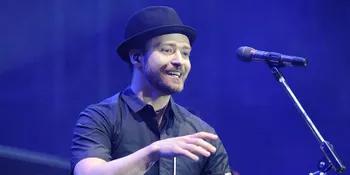 [Foto] Justin Timberlake Jadi Pelaku 'Photobomb' Fansnya Sendiri