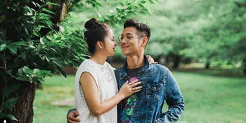 [FOTO] Kehamilan Putri Titian, Adu Buncit Dengan Junior Liem