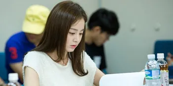 [FOTO] Kelewat Cantik, Kim Tae Hee Bikin Netizen Gagal Move On