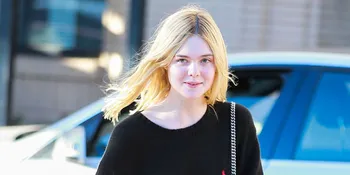 [FOTO] Kencan Dengan Pacar, Elle Fanning Tertawa Bahagia