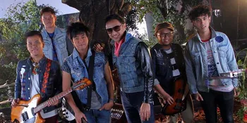 [Foto] Keren Berbalut Jeans Ala Nidji
