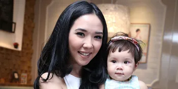 [FOTO] Gemasnya! Saat Baby Gempi Bertemu Dengan Cucu Jokowi
