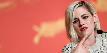 [FOTO] Ketika Kristen Stewart Nekat Pakai Celana Super Pendek
