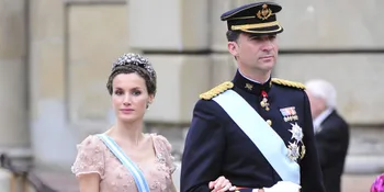 [FOTO] Ketika Ratu Letizia Jadi Korban Kejahilan Angin