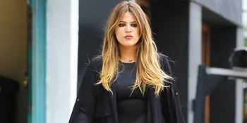 [FOTO] Khloe Kardashian Pakai Hijab & Bercadar, Ada Apa?