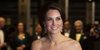 FOTO: Kunjungi Rumah Sakit Anak, Kate Middleton Tampil Classy