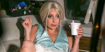 [FOTO] Lady Gaga Tak Lagi Kenakan Cincin Tunangannya