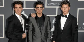 [Foto] Lama Bubar, Jonas Brothers Jual Rumah Mewahnya