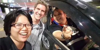FOTO: Lama Tak Kelihatan, Ronny Dozer Kini Jadi Supir Uber Taksi