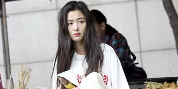 FOTO: 'Legend of The Blue Sea' Episode 3, Jun Ji Hyun Linglung