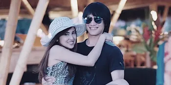 FOTO: Liburan Berdua, Mesranya Kevin Aprilio & Pacar Saat Berada di Bali!