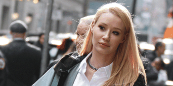 [FOTO] Liburan, Iggy Azalea Ciuman Dengan Mantan Khloe Kardashian